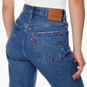 Levi’s 501 Long in Market Sixth Street. Size 26/32